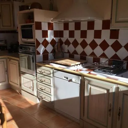 Villa In The Hearth Of The Village Mouries, In The Natural Park Of The Alpilles *